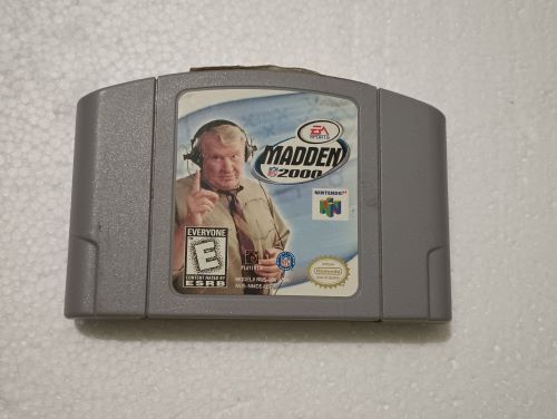 Madden NFL 2000